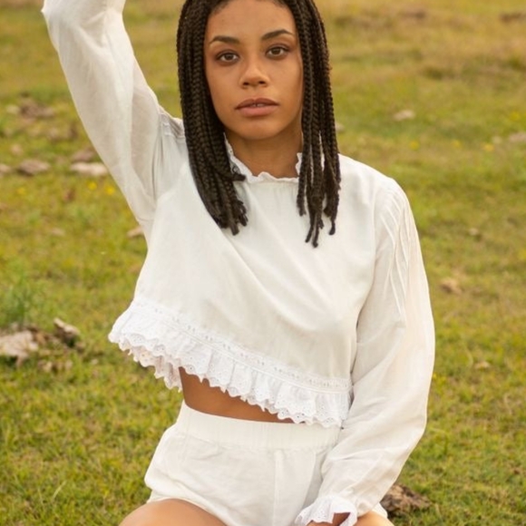 TheSilk Co Sasha Long Sleeve Crop Blouse size small white Cotton - Picture 2 of 7